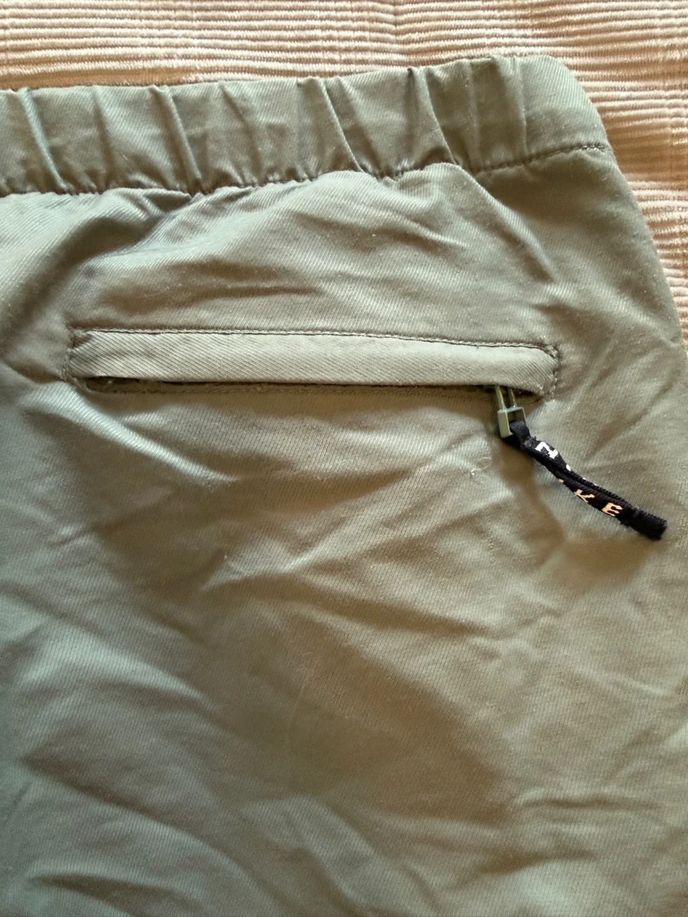 Vintage Nike Men’s Cargo Utility Shorts – Medium – Gray/Olive